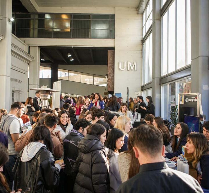 Más de 3.000 estudiantes participaron de la Feria de Empresas de la Universidad de Morón