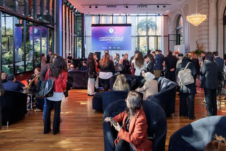 Argentina Alimenta 2026 fue presentada oficialmente en Buenos Aires ante referentes de la industria, empresarios, embajadores y medios de comunicación