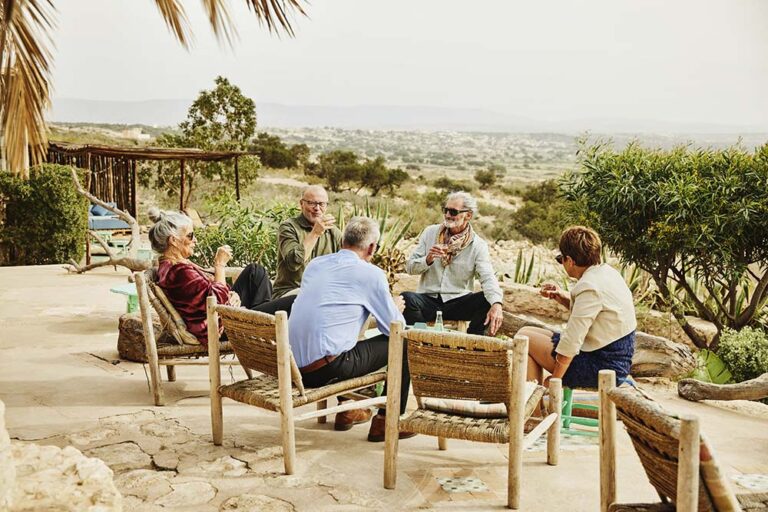 Generación “Silver”; una radiografía de Booking.com sobre sus preferencias al momento de viajar