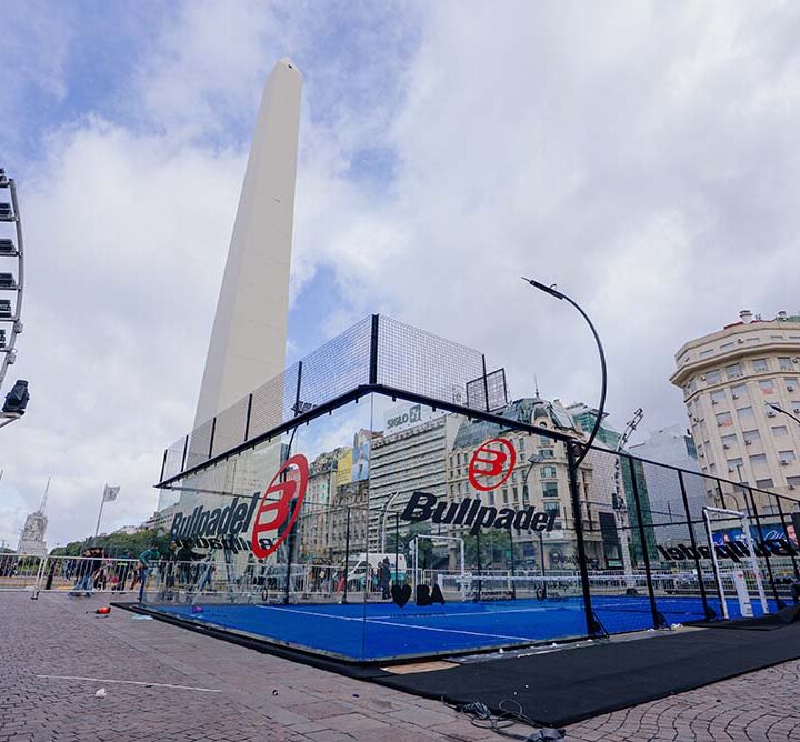 Bullpadel hace historia: el pádel llega al Obelisco con una cancha única en el corazón de Buenos Aires