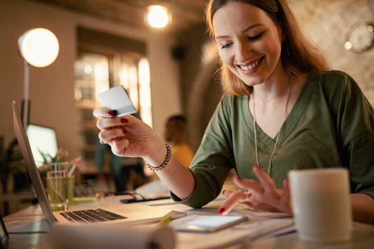 Las compras no planificadas se han vuelto rutina en el e-commerce, y los comerciantes tienen segundos para evitar perder al cliente