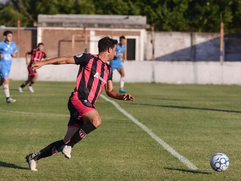 Atlético Escobar libera a 11 jugadores de su plantel de Federal A