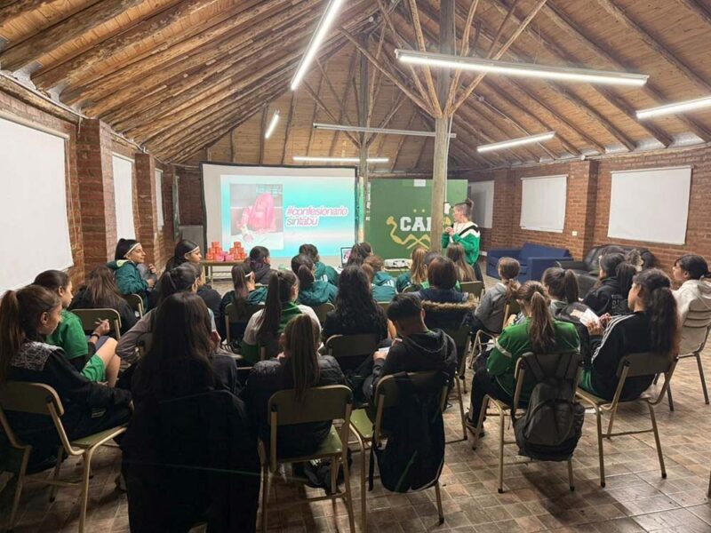 Escuelas y espacios deportivos suman talleres para hablar de menstruación sin tabúes