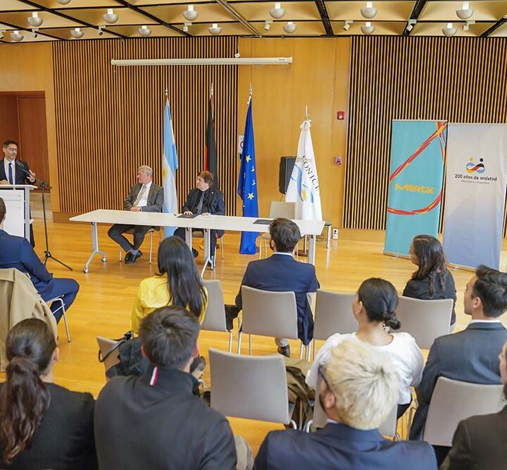 Se lanzó la sexta edición del Premio MERCK – CONICET de Innovación en Ciencias de la Salud