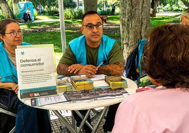 Más servicios en tu barrio incluye esta semana un operativo para personas mayores en Villa Ortúzar
