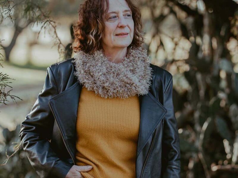 Arte pampeano en CABA: Silvia Prost presenta sus obras más personales