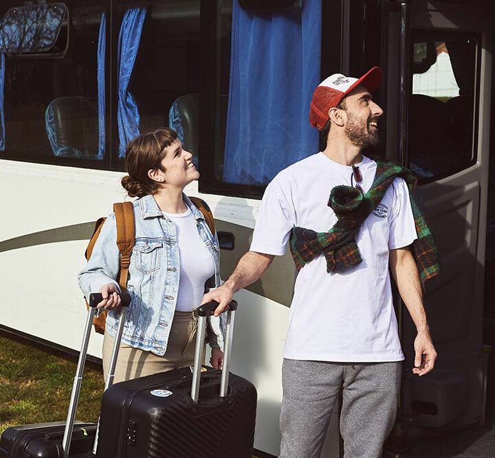 Hot Sale 2026: pasajes de micro con hasta 40% off y 12 cuotas sin interés