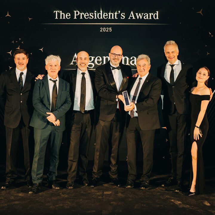 Prestige Auto recibió en Dublín uno de los máximos reconocimientos de Mercedes-Benz