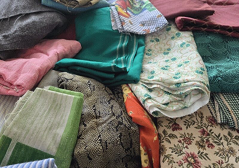 La Red de Costureras Solidarias de Pilar lanzó el “Banco Textil Solidario”