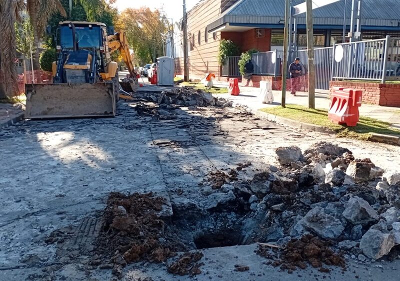 Avanza el plan integral de reparación de calles y veredas en San Isidro
