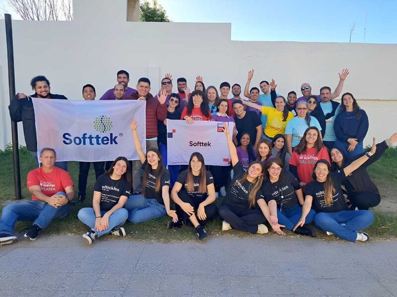 Softtek y Fundación Loma Negra inauguran un aula tecnológica en Cañuelas para acercar la innovación a más de 800 estudiantes