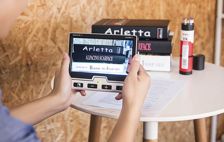 Tecnología asistiva: cuando volver a leer, estudiar o desplazarse cambia la vida cotidiana