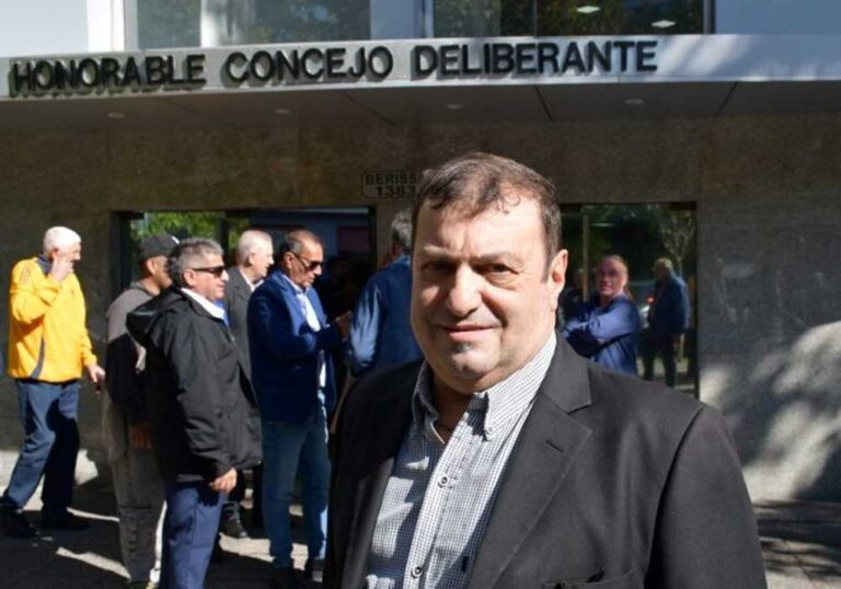 La UCR Avellaneda cerró con lista de unidad y ratificó a Daniel Carro como presidente