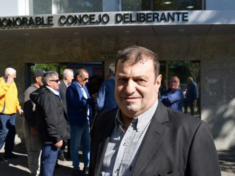 La UCR Avellaneda cerró con lista de unidad y ratificó a Daniel Carro como presidente