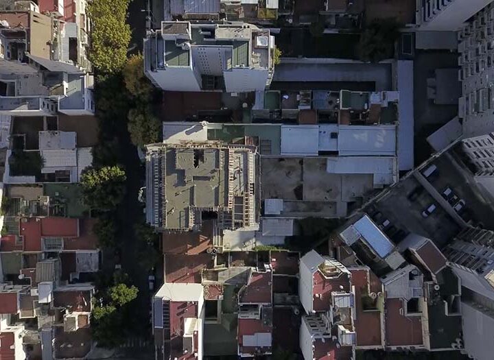 La guía completa para vender tu casa como terreno: cuándo conviene, cómo funciona y qué tener en cuenta
