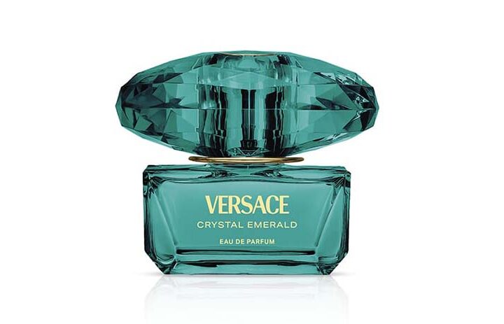 VERSACE presenta su nueva fragancia Crystal Emerald
