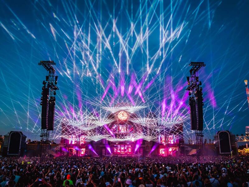 Warsteiner te lleva a Parookaville 2026: el festival de música  electrónica más grande de Alemania
