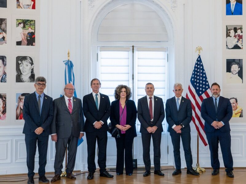 A 32 años del atentado, se rindió un emotivo homenaje en Washington a las víctimas del atentado a la AMIA