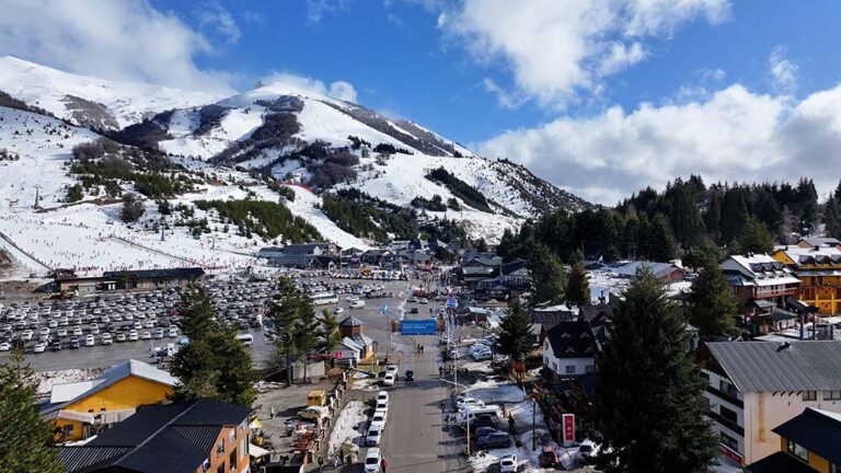 Escapadas de invierno 2026: los destinos más buscados por los argentinos y qué hacer en cada uno de ellos
