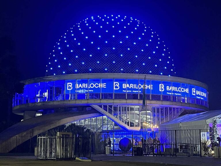 Bariloche lanzó su temporada de invierno con una experiencia inmersiva en el Planetario