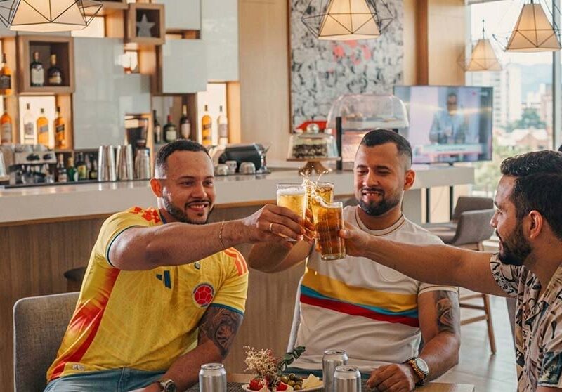 La Casa del Hincha de AC by Marriott Santa Marta: el mejor tercer tiempo lo vives frente al mar