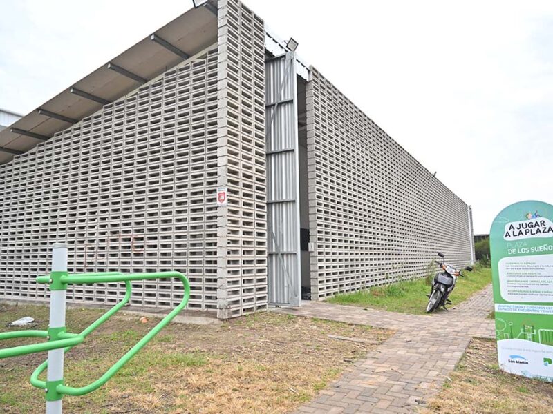 Fernando Moreira recorrió la obra del nuevo Centro Juvenil Municipal de Barrio Independencia