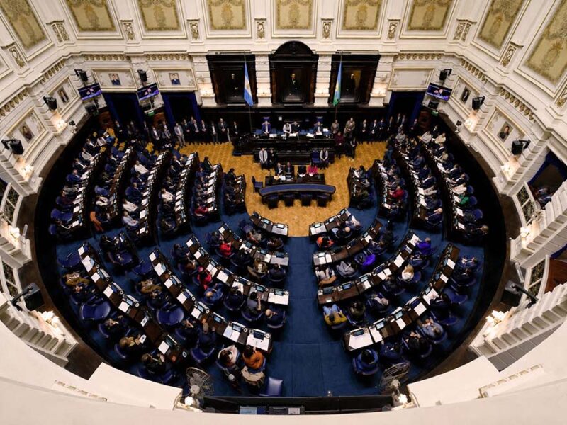 Desregulación: La Libertad Avanza retiró el proyecto de ley en Provincia