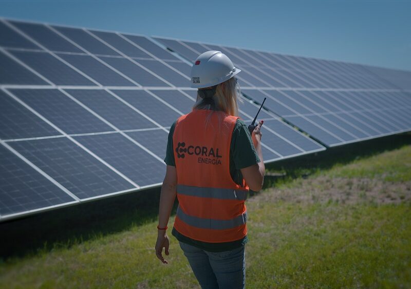 Coral Energía obtiene un nuevo financiamiento por USD 12,25 millones para construir cuatro parques solares en Córdoba