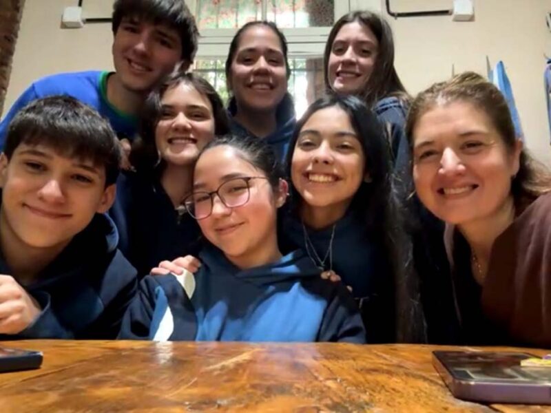 De Quilmes a Latinoamérica: jóvenes crean un sistema para identificar camisetas falsas de la Selección Argentina