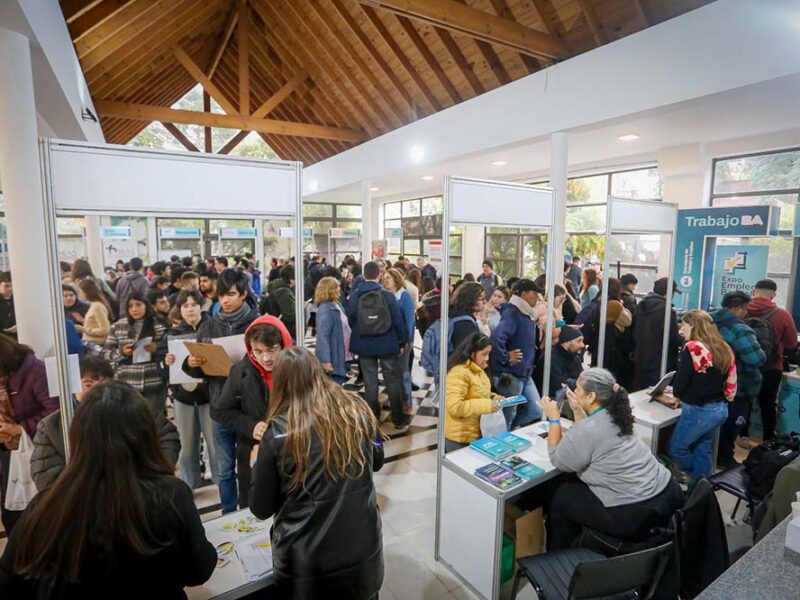 Más de 425 personas participaron de una nueva Expo Empleo Barrial para personas con discapacidad