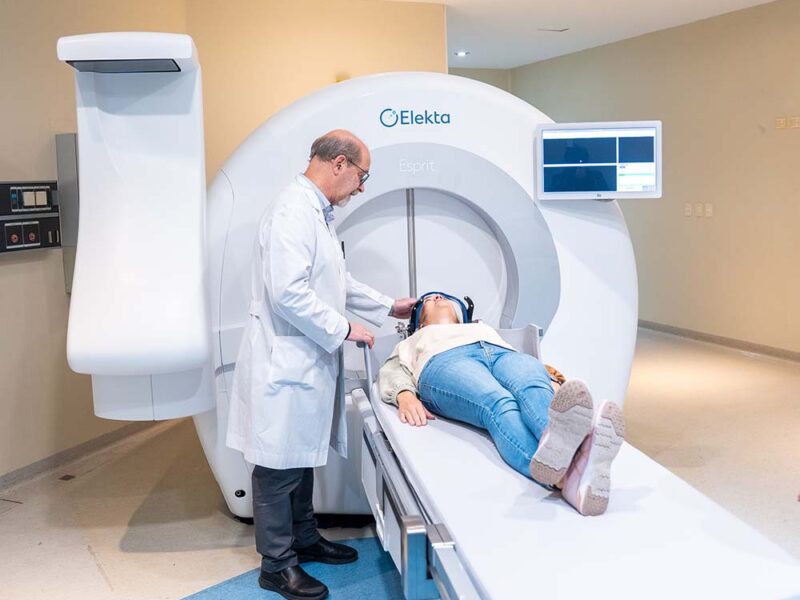 Fleni incorpora el nuevo Gamma Knife Esprit, único en el país para el tratamiento de patologías cerebrales
