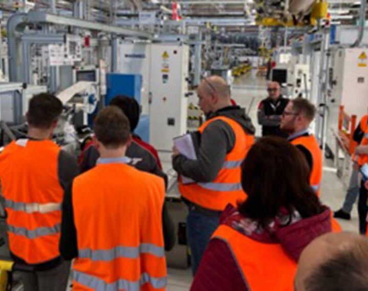 FPT entra en el top tres de productores europeos certificados de baterías de alto voltaje con el reconocimiento de TÜV SÜD