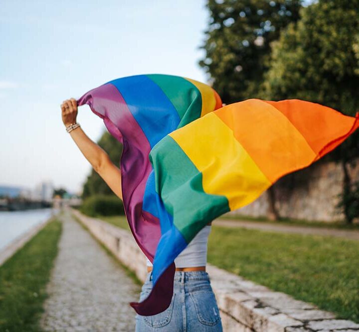 Ipsos Pride 2026: las personas esperan más coherencia de las marcas, mientras los derechos LGBT+ mantienen un fuerte respaldo a nivel global