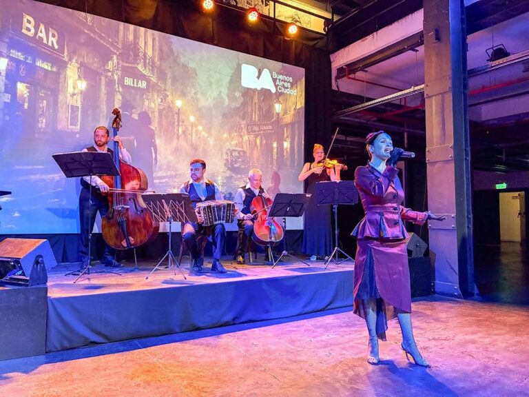 El microcentro vibra con tres ciclos musicales en la Casa de la Cultura