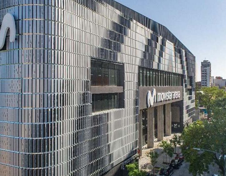 Movistar bonifica las comunicaciones hacia Venezuela y habilita roaming sin cargo en ese país