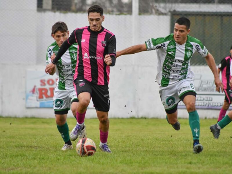 Un paso atrás: Atlético Escobar perdió 2 a 0 en su visita a Chivilcoy