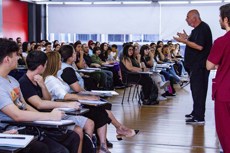 La UM abre inscripciones para el segundo cuatrimestre con trayectos formativos adaptados al empleo del futuro