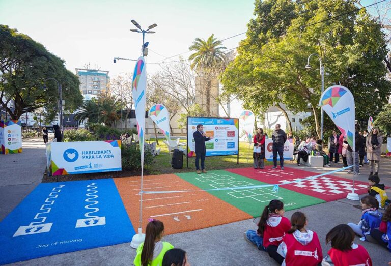 Vicente López inauguró la Plaza Activa Joy of Moving en Olivos