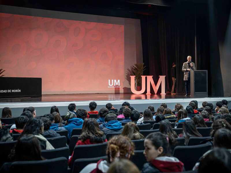 Más de 2500 estudiantes participaron de una nueva Expo Orientación Vocacional en la Universidad de Morón