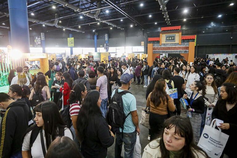 Más de 400 oportunidades laborales llegan a Almagro con la quinta edición de Expo Empleo Barrial