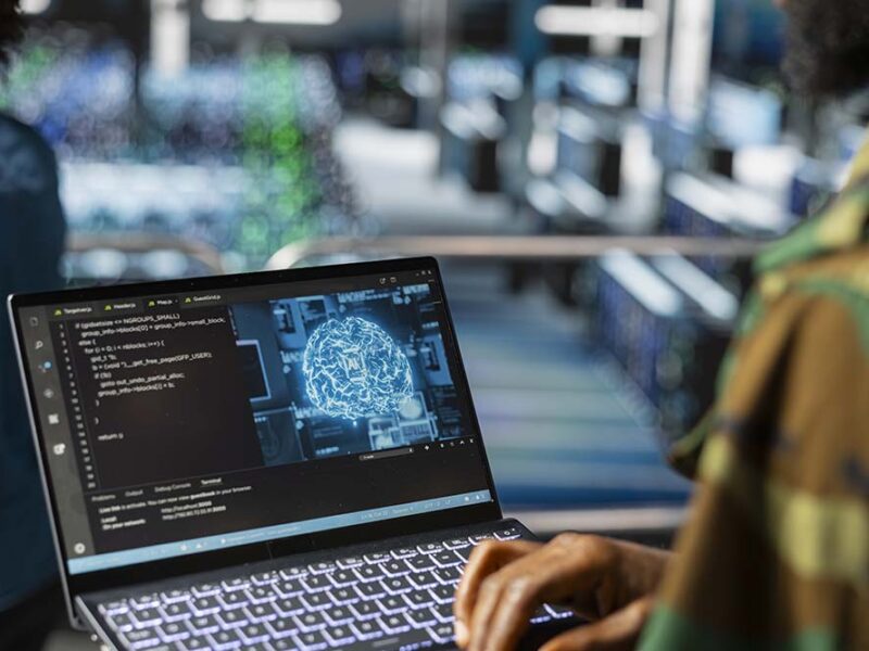 Experian identifica cinco ventajas que la inteligencia artificial ofrece hoy a las pymes
