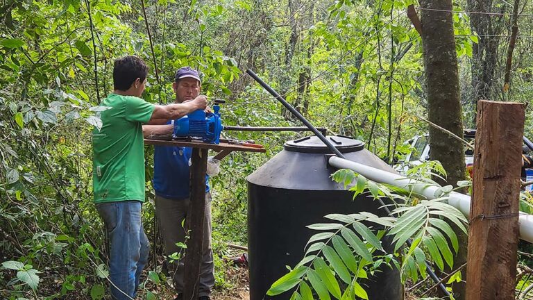 Misiones: familias rurales que participan de proyecto de restauración de la selva mejoran su acceso al agua