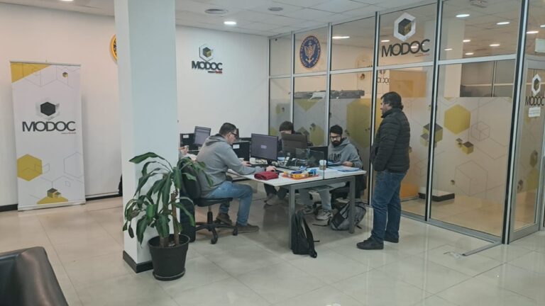 Vuelven los asesores presenciales y ya está activa la nueva sala de coworking en el Centro Despachantes de Aduana