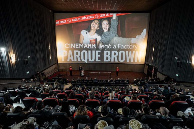 Cencosud y Cinemark inauguran un nuevo complejo de 5 salas en Factory Parque Brown