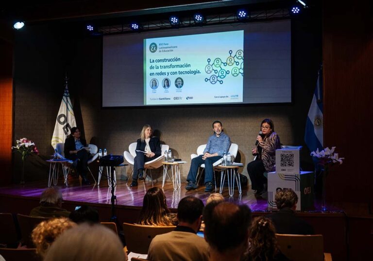 La dirección escolar, entre la burocracia y el liderazgo: el debate que propone el XVII Foro Latinoamericano de Educación