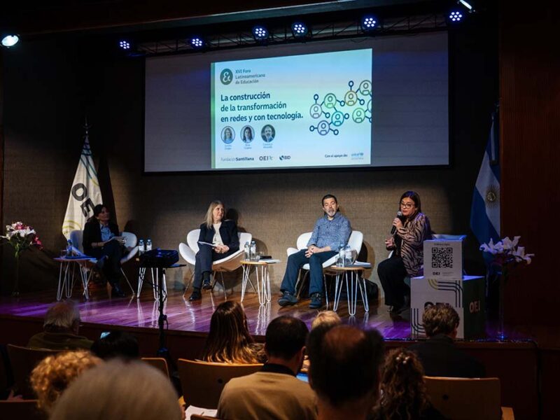 La dirección escolar, entre la burocracia y el liderazgo: el debate que propone el XVII Foro Latinoamericano de Educación