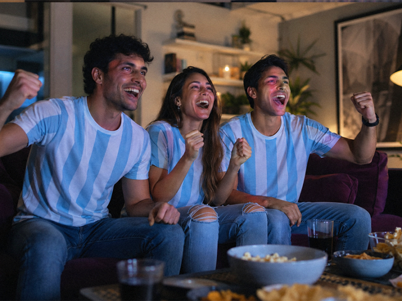 La competencia más esperada del fútbol también se juega entre las marcas