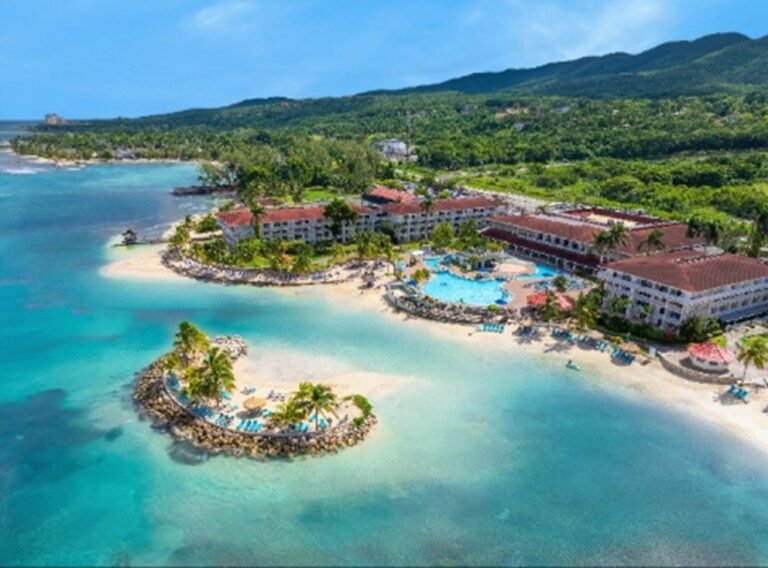 Marriott International firma dos acuerdos con Catalonia Hotels & Resorts para incorporar propiedades todo incluido en Jamaica y Tanzania