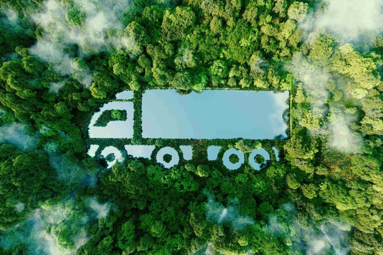 Menos emisiones y más eficiencia: cómo el transporte de cargas busca ser más sustentable en pleno boom logístico