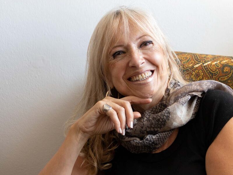 La escritora Patricia Bottale presenta su nuevo libro “El Umbral”